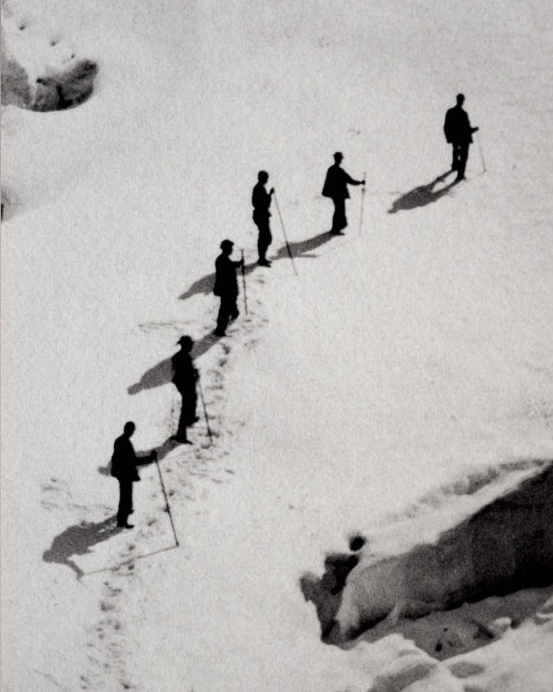 blackprint_edition_karo02-018D blackprint edition - karo edition Nr.018, antique glass photography of Ferrier & Soulier, Ascent of Mont Blanc 1868. Photographer: Auguste Rosalie Bisson