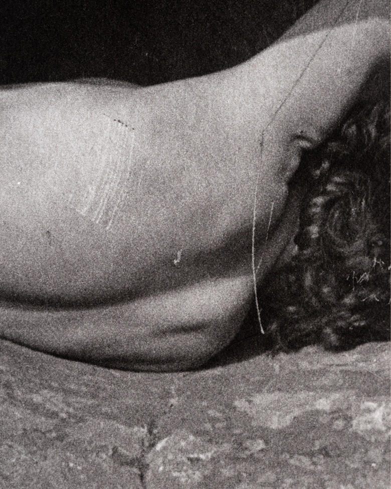 blackprint_edition_karo02_LT-010D blackprint edition karo limited antique black and white nude photographs detail women lying on a rock